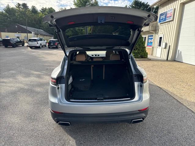 2023 Porsche Cayenne E Hybrid AWD 4dr SUV
