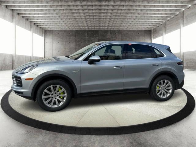 2023 Porsche Cayenne E Hybrid AWD 4dr SUV