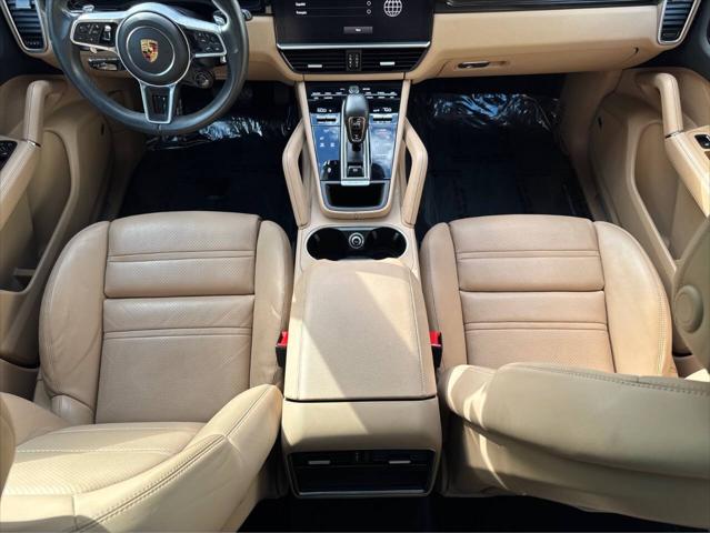 2023 Porsche Cayenne E Hybrid AWD 4dr SUV