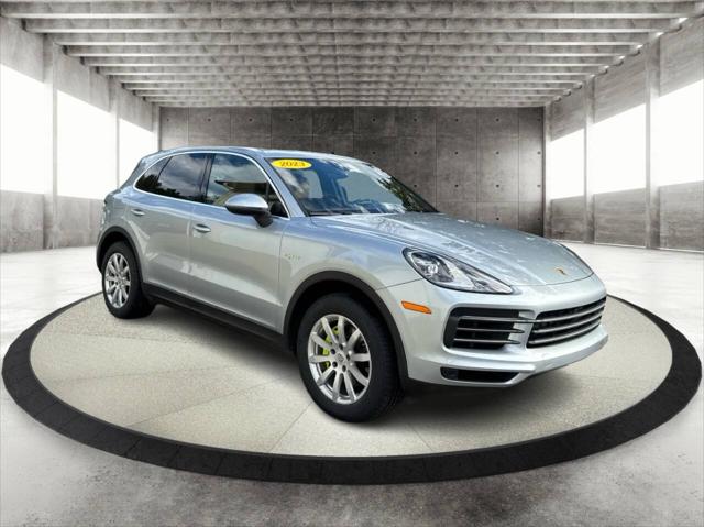 2023 Porsche Cayenne E Hybrid AWD 4dr SUV