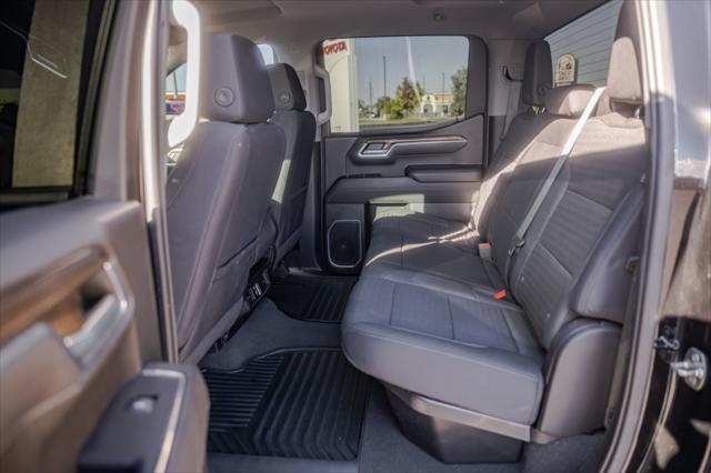 2022 Chevrolet Silverado 1500 4WD Crew Cab Short Bed RST