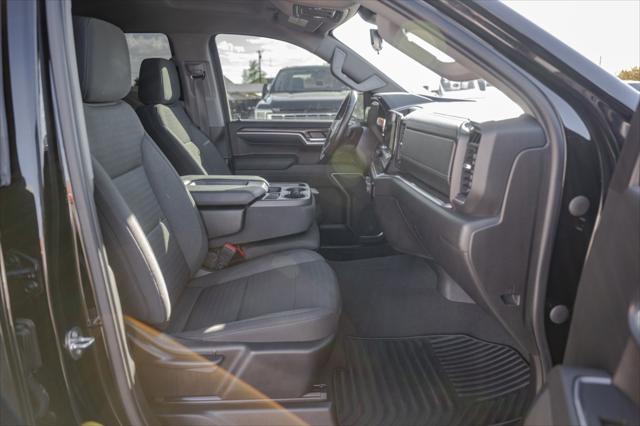 2022 Chevrolet Silverado 1500 4WD Crew Cab Short Bed RST