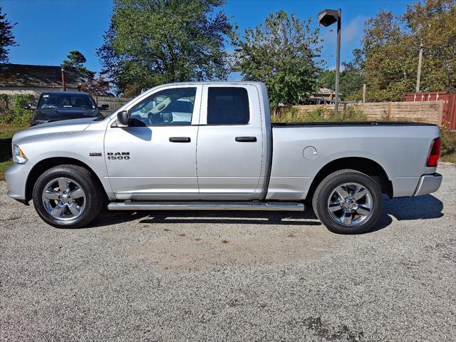 2018 RAM 1500 Express Quad Cab 4x4 64 Box