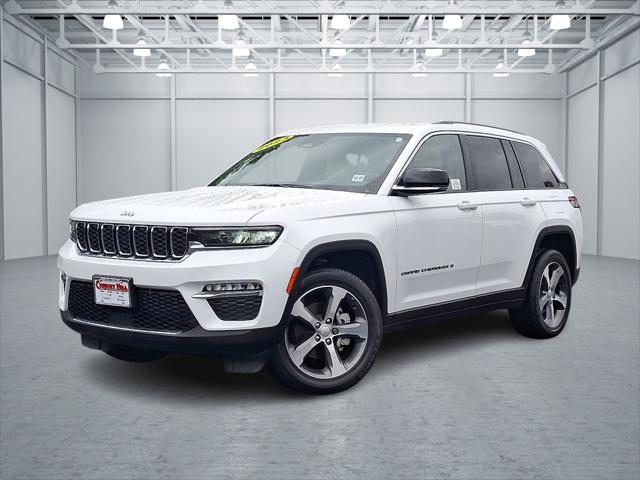 2023 Jeep Grand Cherokee Limited 4x4 2023 Jeep Grand Cherokee Limited 4x4