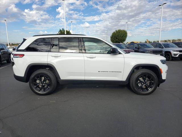 2024 Jeep Grand Cherokee Altitude 4x2