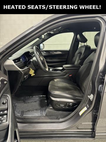 2023 Jeep Grand Cherokee L Altitude 4x4 2023 Jeep Grand Cherokee L Altitude 4x4