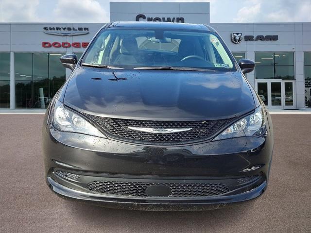 2022 Chrysler Voyager LX 2022 Chrysler Voyager LX
