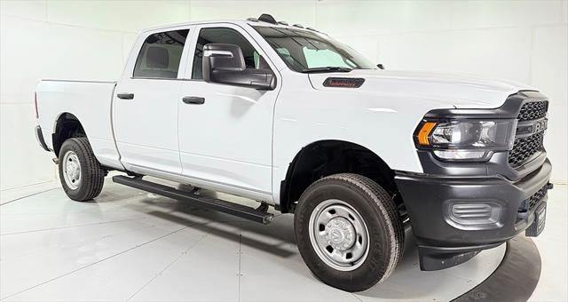 2024 RAM 2500 Tradesman Crew Cab 4x4 64 Box