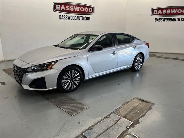 2024 Nissan Altima SV FWD