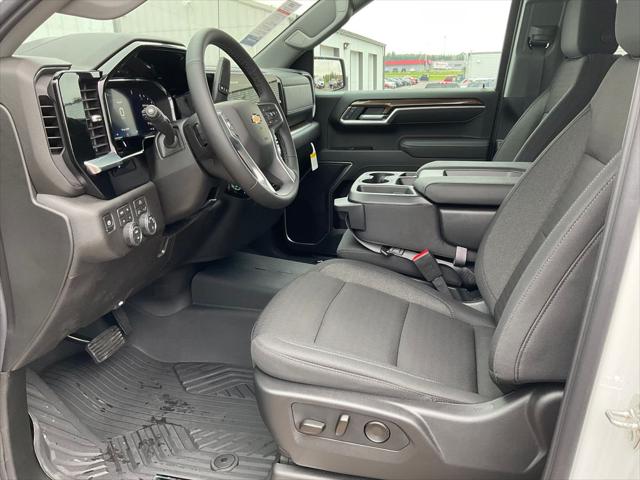 2026 Chevrolet Silverado 1500 4WD Crew Cab Standard Bed LT