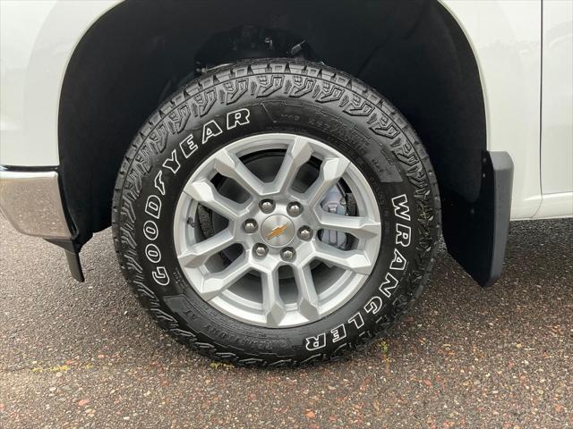 2026 Chevrolet Silverado 1500 4WD Crew Cab Standard Bed LT