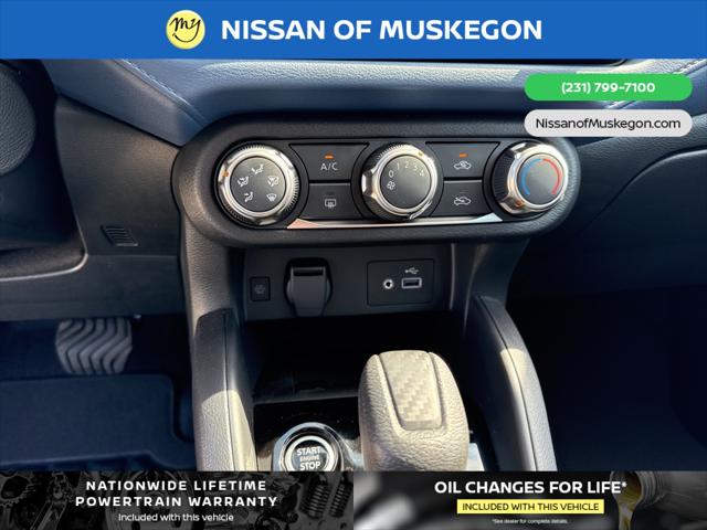 2025 Nissan Versa 1.6 SV