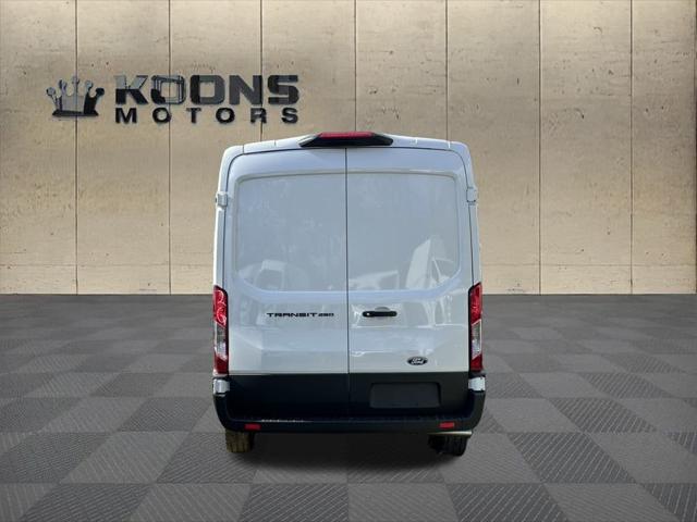 2026 Ford Transit Cargo Van T-250 148"""" Med Rf 9150 GVWR RWD