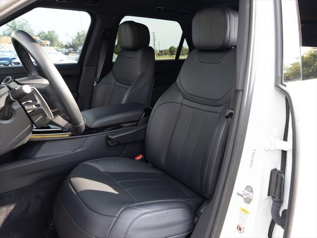 2023 Land Rover Range Rover Sport SE photo 2