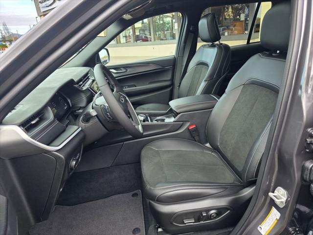 2025 Jeep Grand Cherokee Altitude X 4x4