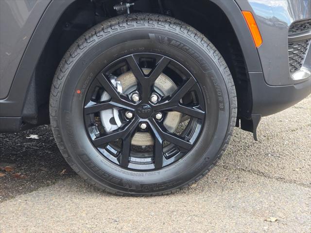 2025 Jeep Grand Cherokee Altitude X 4x4