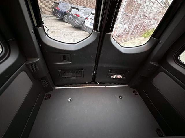 2024 Mercedes-Benz Sprinter 2500 High Roof 4-Cyl Diesel HO [16]