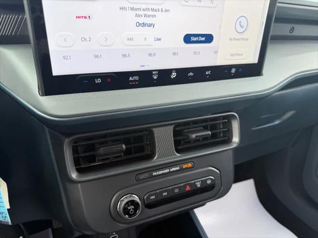 2025 Ford Maverick XL