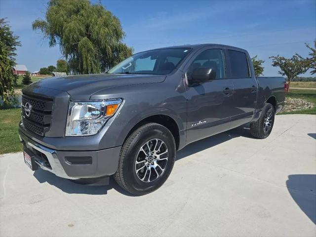 2024 Nissan Titan Crew Cab SV 4x4 for sale in Neenah, WI