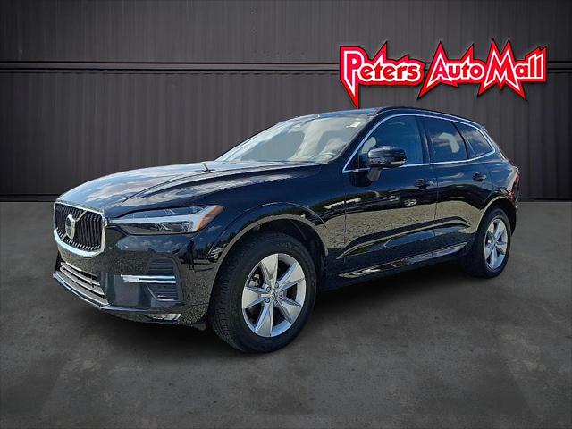 2022 Volvo XC60 B5 Momentum