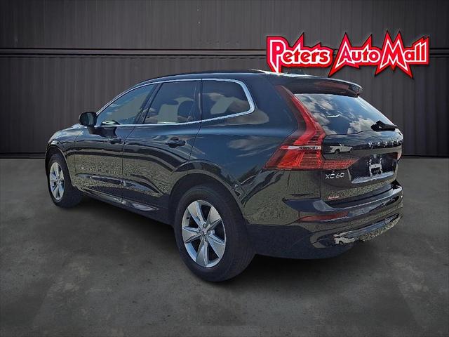 2022 Volvo XC60 B5 Momentum