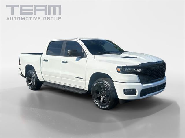 2026 RAM Ram 1500 RAM 1500 EXPRESS CREW CAB 4X4 57 BOX