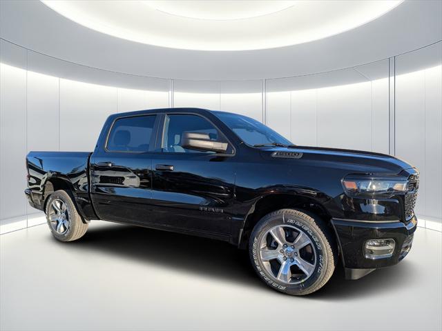 2026 RAM Ram 1500 RAM 1500 EXPRESS CREW CAB 4X2 57 BOX