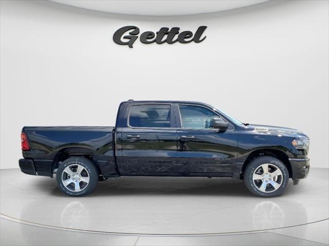 2026 RAM Ram 1500 RAM 1500 EXPRESS CREW CAB 4X2 57 BOX