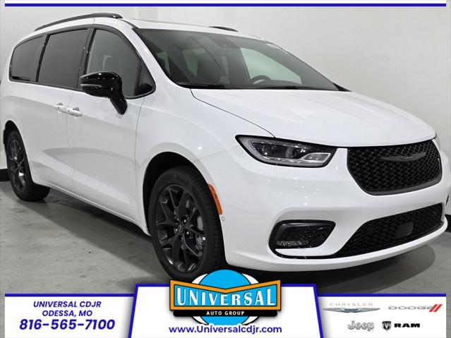 2026 Chrysler Pacifica PACIFICA LIMITED AWD