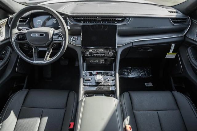 2025 Jeep Grand Cherokee Overland 4x4