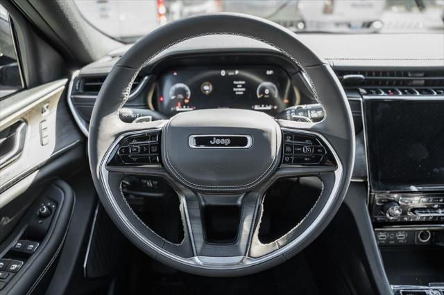 2025 Jeep Grand Cherokee Overland 4x4