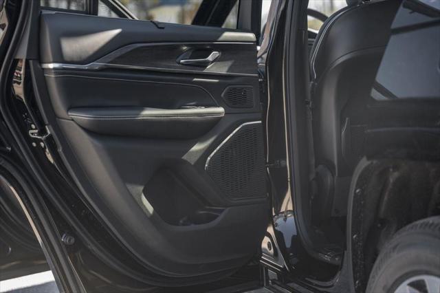 2025 Jeep Grand Cherokee Overland 4x4
