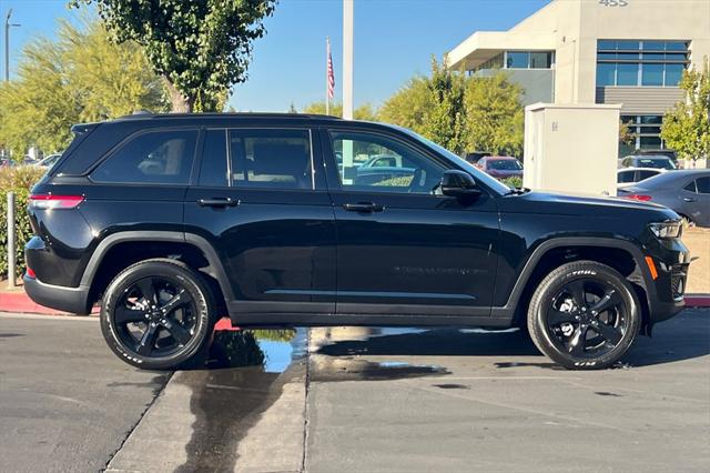2025 Jeep Grand Cherokee GRAND CHEROKEE ALTITUDE X 4X4