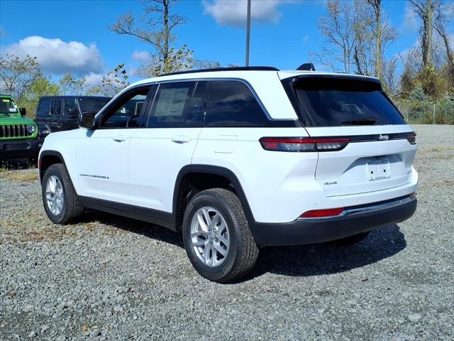 2025 Jeep Grand Cherokee GRAND CHEROKEE LAREDO X 4X4