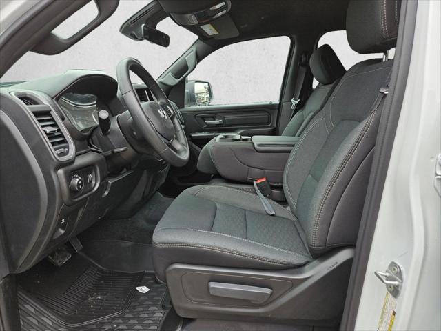 2026 Ram 1500 Warlock Crew Cab 4x4 5'7" Box