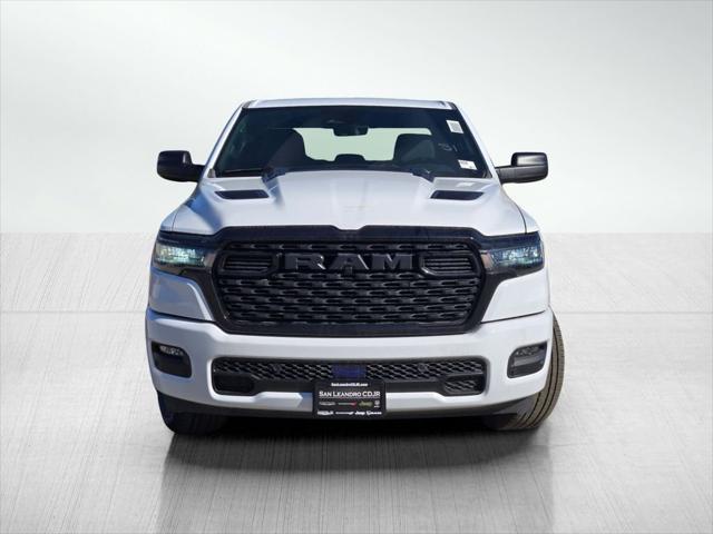 2026 RAM 1500 RAM 1500 EXPRESS CREW CAB 4X4 57 BOX