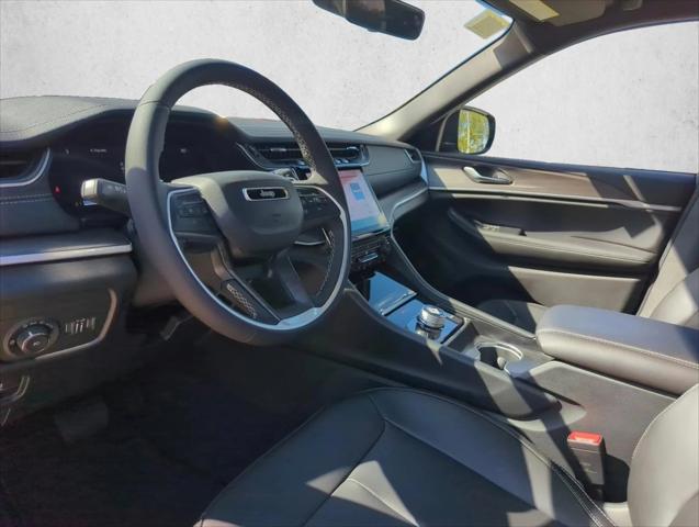 2025 Jeep Grand Cherokee GRAND CHEROKEE LIMITED 4X2 2025 Jeep Grand Cherokee GRAND CHEROKEE LIMITED 4X2