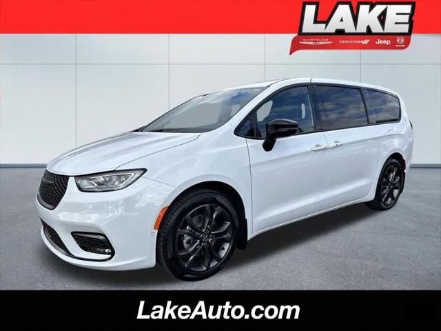 2026 Chrysler Pacifica PACIFICA SELECT