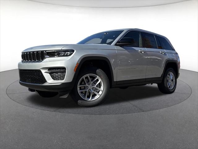 2025 Jeep Grand Cherokee GRAND CHEROKEE LAREDO X 4X4 2025 Jeep Grand Cherokee GRAND CHEROKEE LAREDO X 4X4