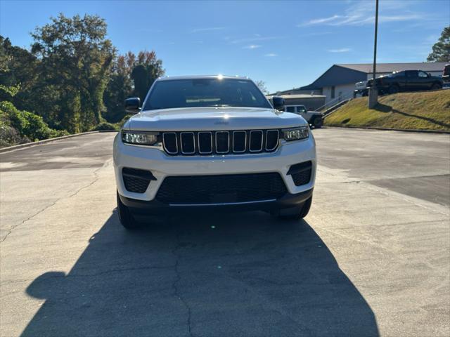 2025 Jeep Grand Cherokee GRAND CHEROKEE LAREDO X 4X2