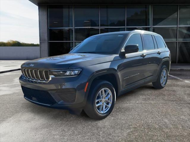 2025 Jeep Grand Cherokee GRAND CHEROKEE LAREDO X 4X2