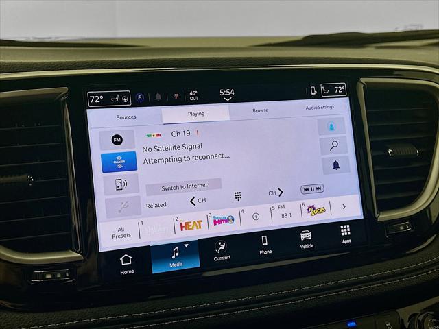 2026 Chrysler Pacifica Select AWD