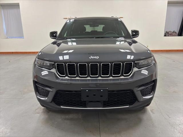 2025 Jeep Grand Cherokee GRAND CHEROKEE LAREDO X 4X4 2025 Jeep Grand Cherokee GRAND CHEROKEE LAREDO X 4X4
