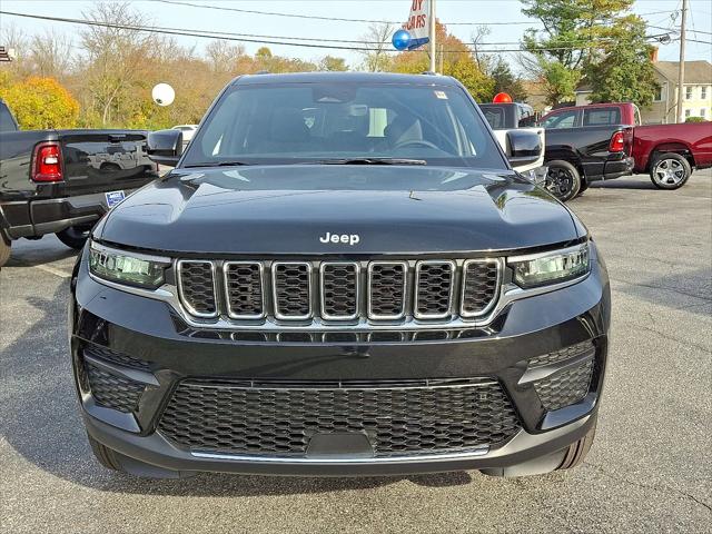 2025 Jeep Grand Cherokee GRAND CHEROKEE LAREDO X 4X4