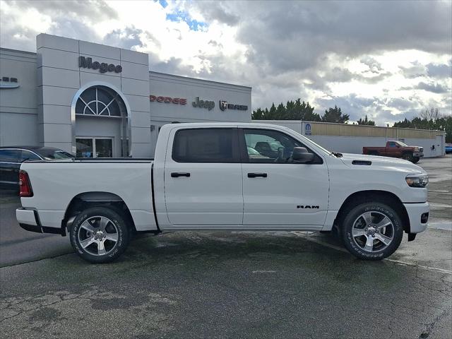 2025 Ram 1500 Tradesman Crew Cab 4x4 5'7" Box