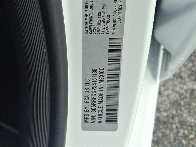 2025 Ram 1500 Tradesman Crew Cab 4x4 5'7" Box