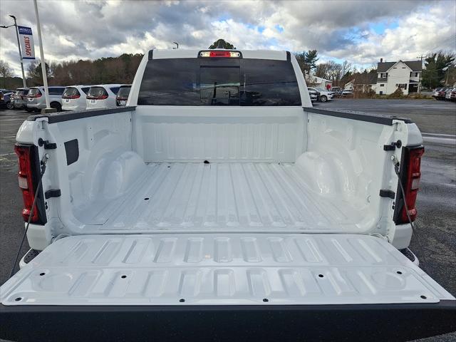 2025 Ram 1500 Tradesman Crew Cab 4x4 5'7" Box