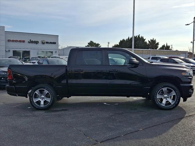2025 Ram 1500 Tradesman Crew Cab 4x4 5'7" Box