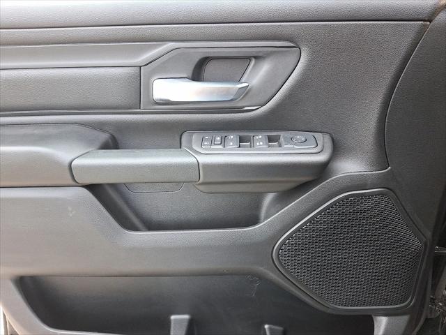 2025 Ram 1500 Tradesman Crew Cab 4x4 5'7" Box