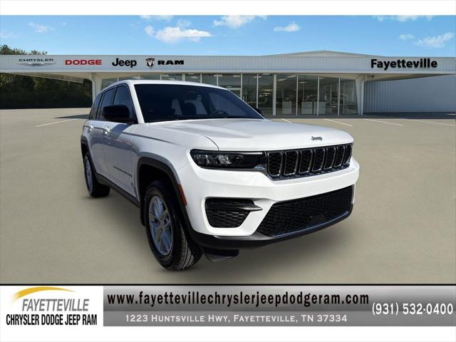 2025 Jeep Grand Cherokee GRAND CHEROKEE LAREDO X 4X4